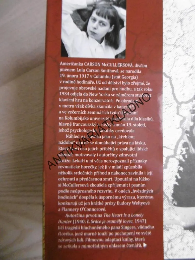 ODLESKY VE ZLATÉM OKU, CARSON MCCULLERSOVÁ, **an