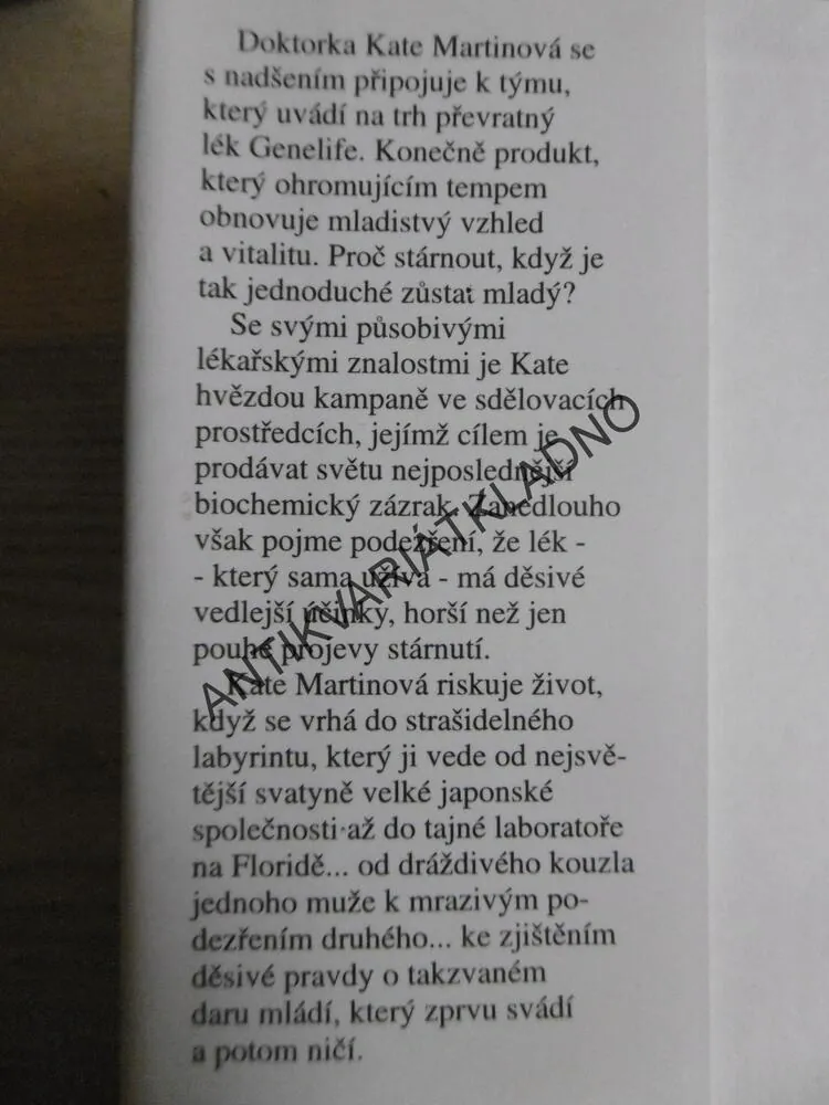 JED VĚČNÉHO MLÁDÍ, NANCY FISHEROVÁ, **an