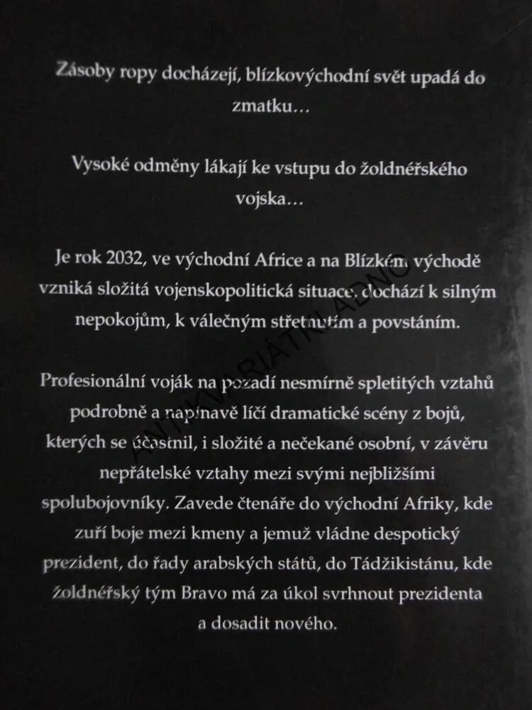 PROFESIONÁLNÍ VOJÁK, STEVEN PRESSFIELD, **an