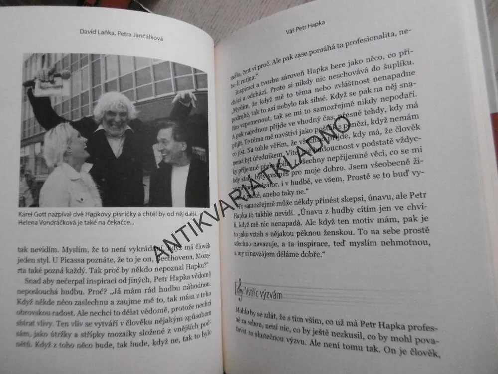 VÁŠ PETR HAPKA, AUTORIZOVANÁ BIOGRAFIE, **an
