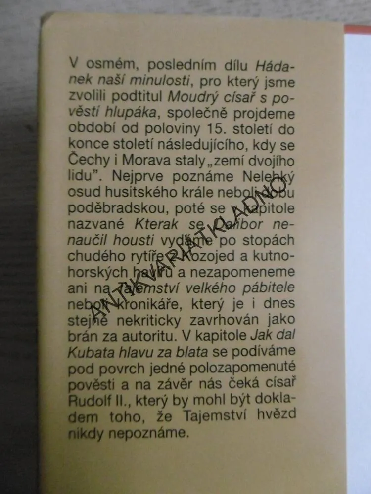 HÁDANKY NAŠÍ MINULOSTI, 8., BÍLEK, MOUDRÝ CÍSAŘ S POVĚSTÍ HLUPÁKA?, **an