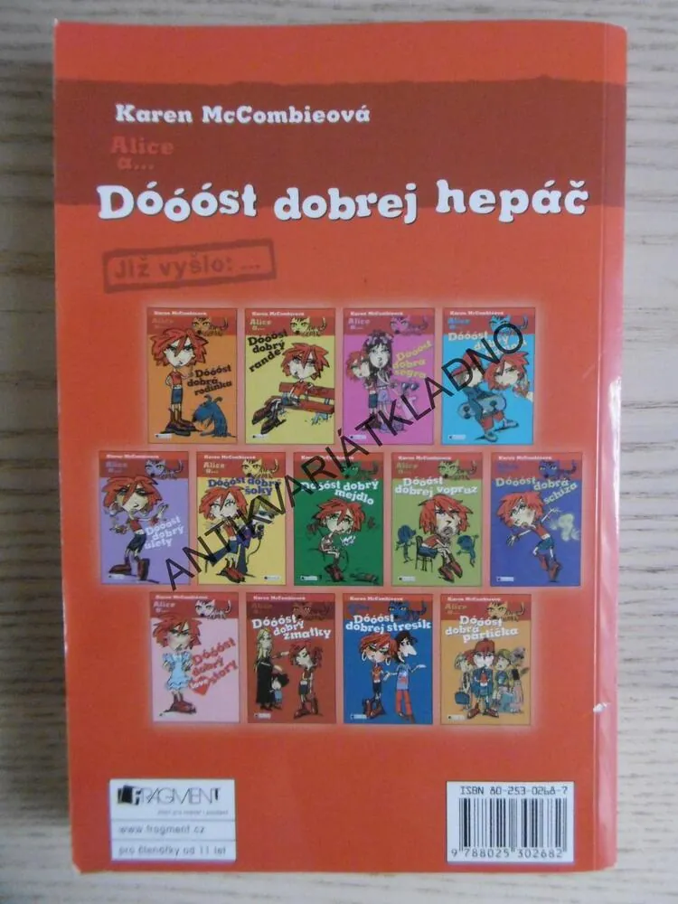 ALICE A... DÓÓÓST DOBREJ HEPÁČ, KAREN MCCOMBIEOVÁ, **an