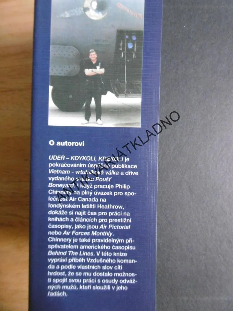 UDEŘ KDYKOLIV KDEKOLIV, USAF VZDUŠNÉ KOMANDO, LETECTVÍ,CHINNERY, **an