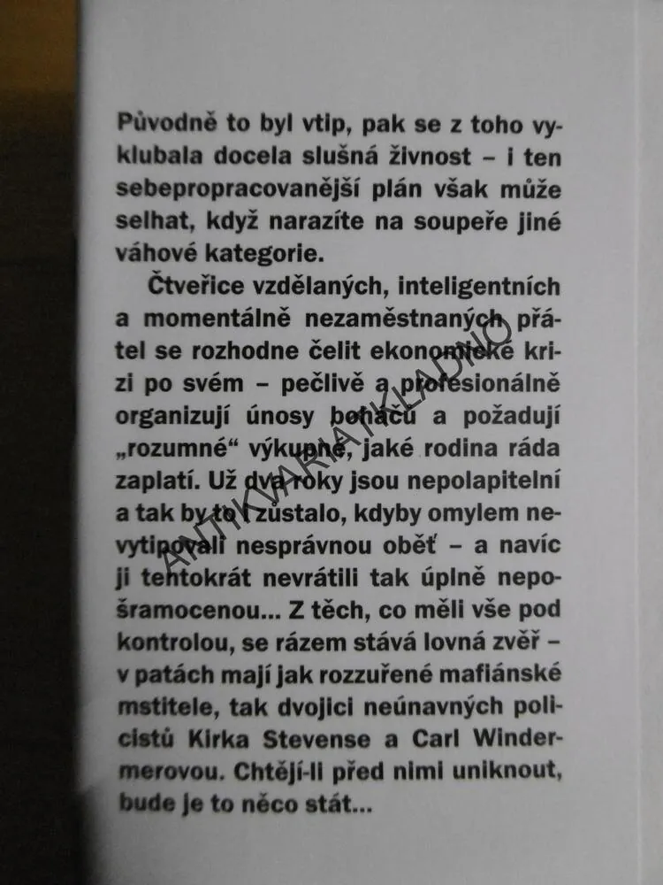 PROFESIONÁLOVÉ, OWEN LAUKKANEN, **an