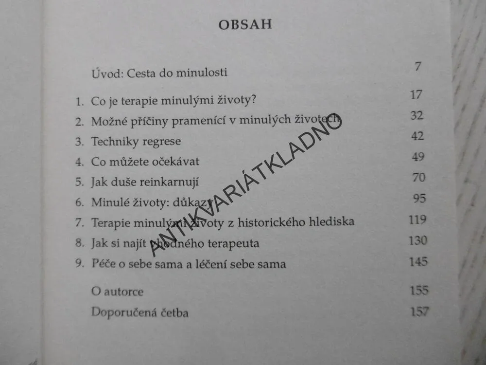 LÉČBA MINULÝMI ŽIVOTY, JUDY HALLOVÁ, **an