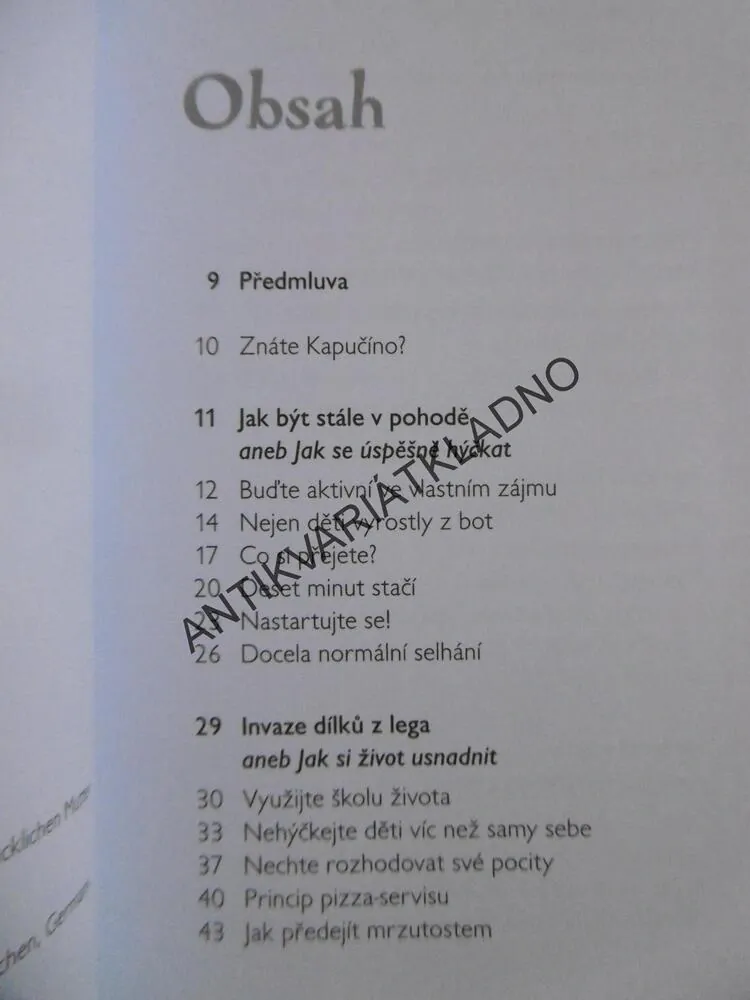 VZHŮRU NA KAPUČÍNO, STEPHANIE SCHNEIDEROVÁ, **an