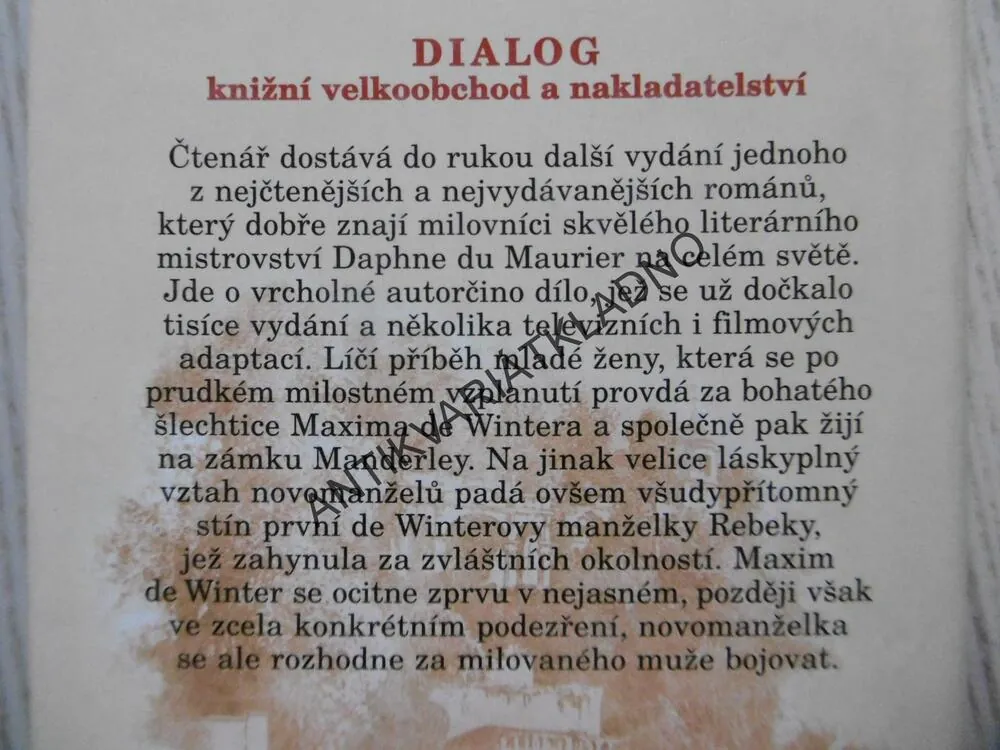 MRTVÁ A ŽIVÁ (REBEKA), DAPHNE DU MAURIER, **an