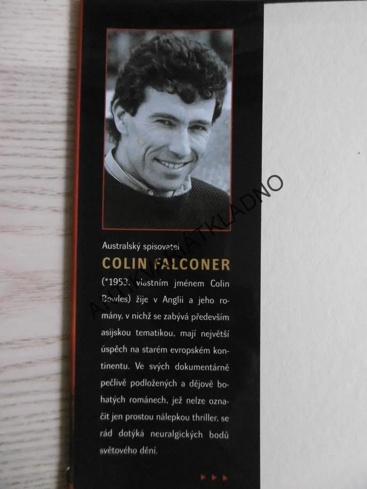 TRIÁDA, COLIN FALCONER, **an