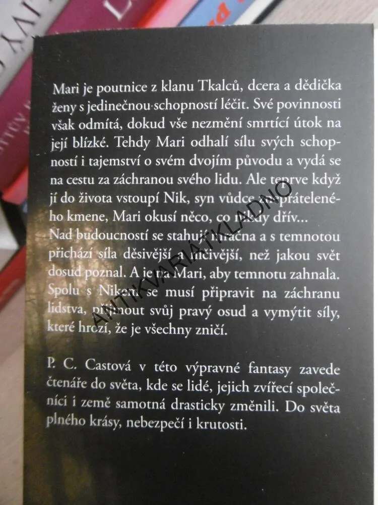 Z VŮLE LUNY, P. C. CASTOVÁ, **an