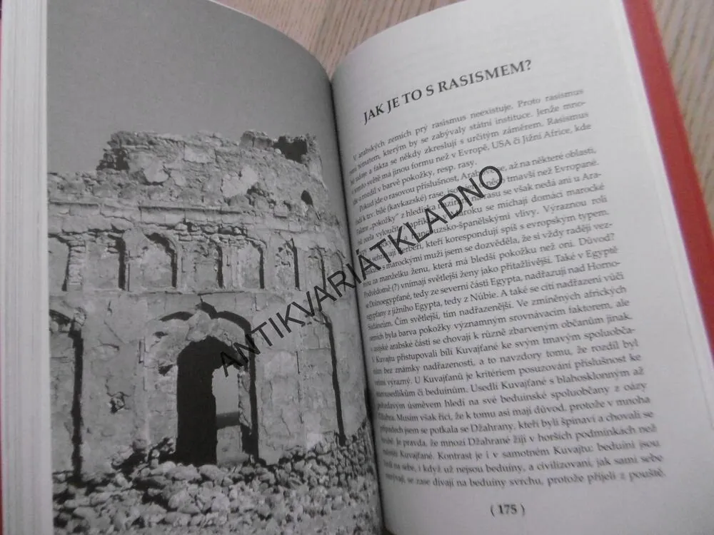 ARABSKÝ SVĚT - JINÁ PLANETA?, EMÍRE KHIDAYER, **an
