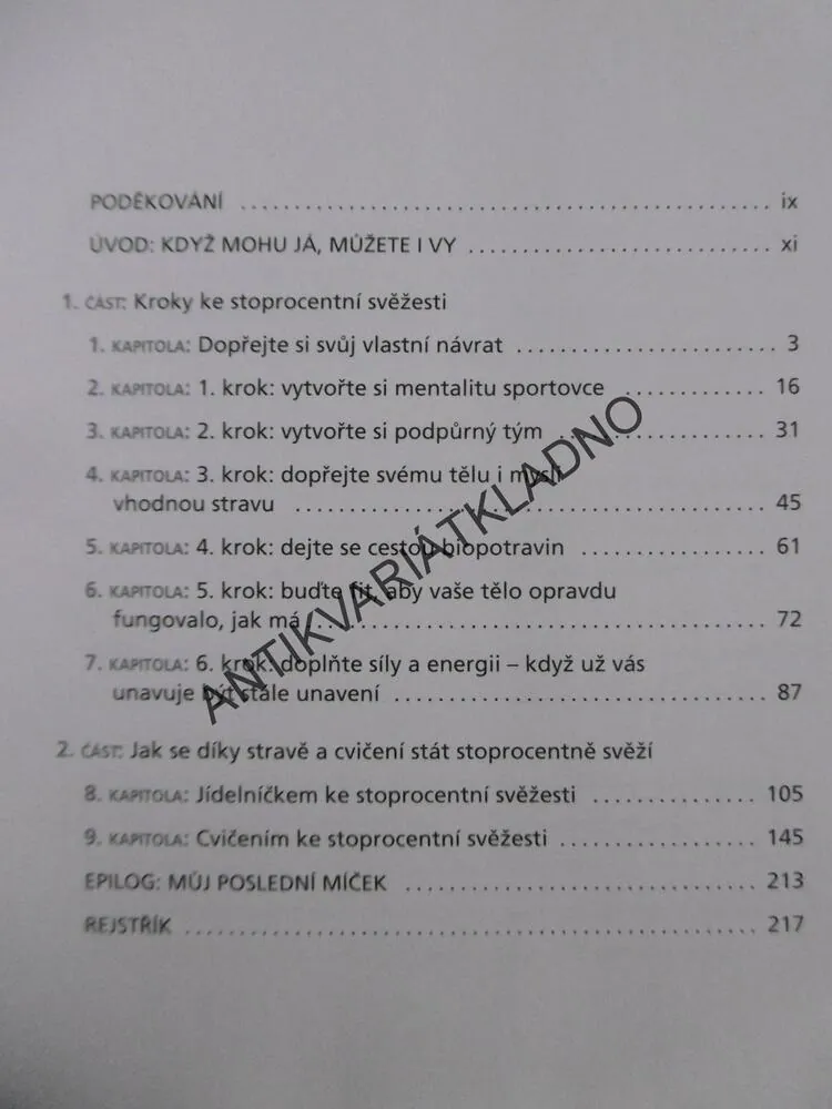 STOPROCENTNĚ SVĚŽÍ MARTINA NAVRÁTILOVÁ, **an
