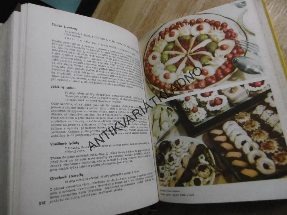 KUCHAŘKA NAŠÍ VESNICE, RECEPTY, HRUBÁ,RABOCH, 1969, **an