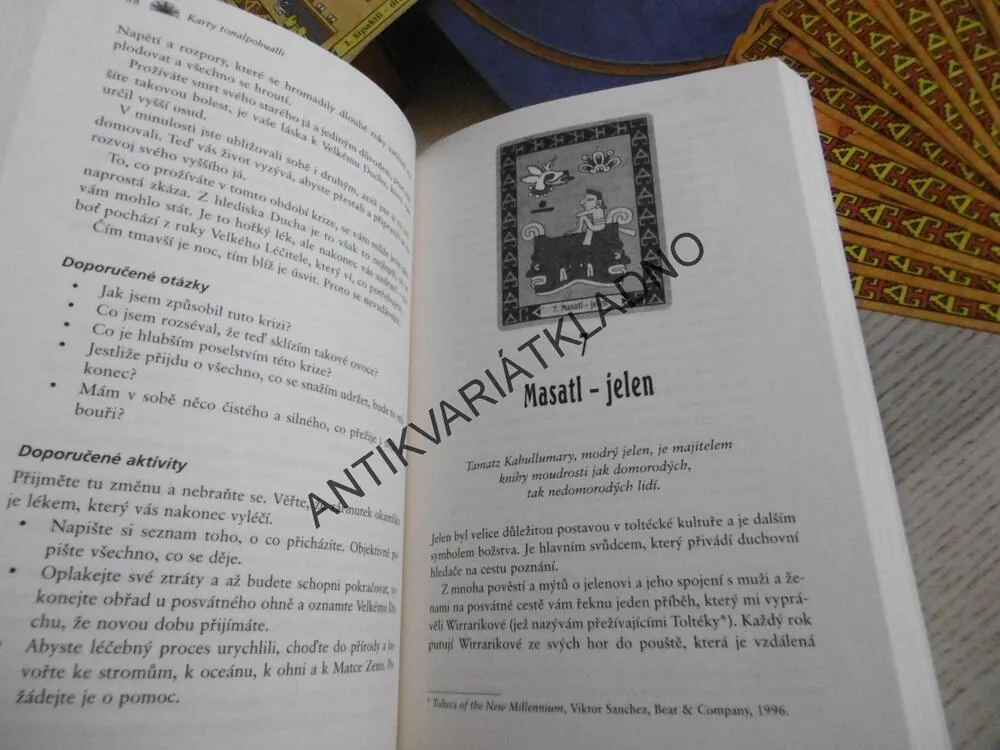 TOLTÉCKÉ ORÁKULUM, KNIHA A KARTY, VICTOR SANCHEZ, **an