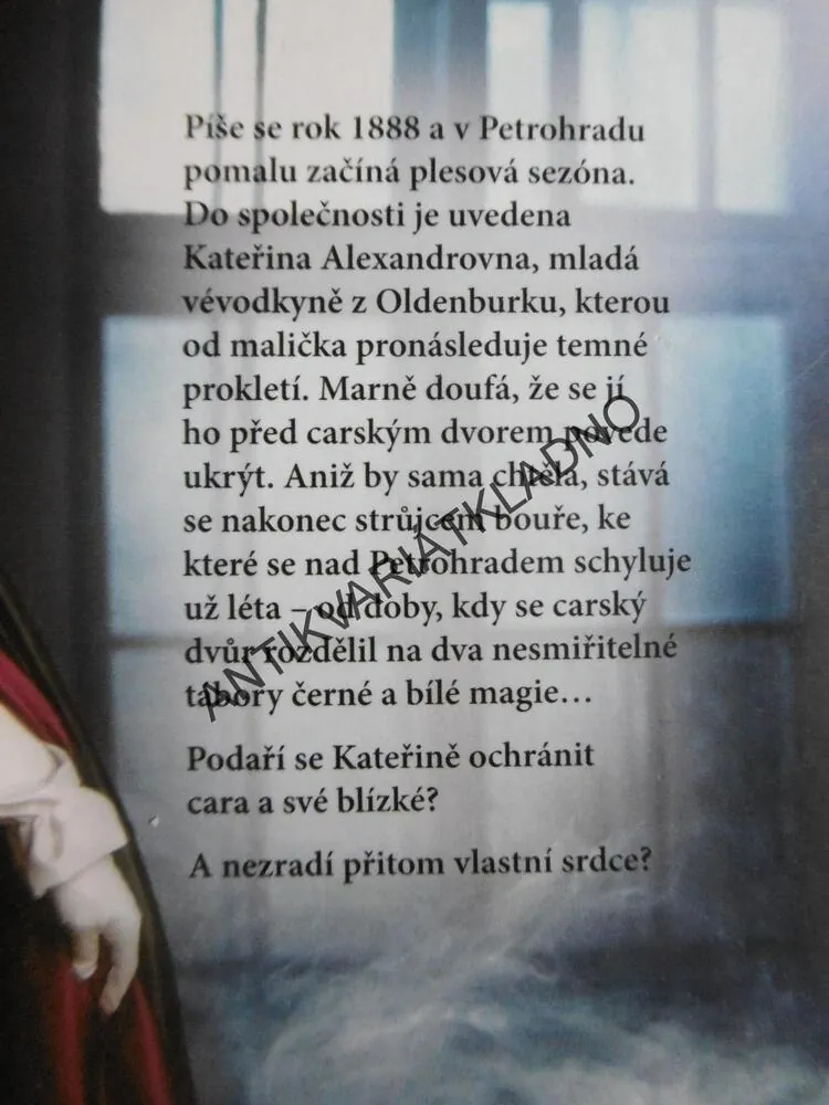 KATEŘINA PŘED BOUŘÍ, ROBIN BRIDGESOVÁ, **an