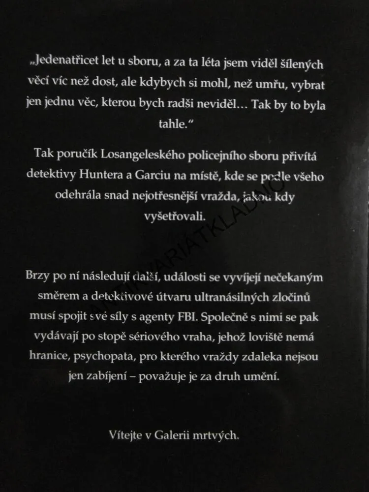 GALERIE MRTVÝCH, CHRIS CARTER, **an