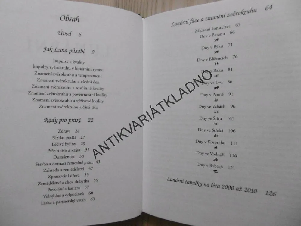 LUNÁRNÍ KALENDÁŘ, HELGA FÖGER, **an