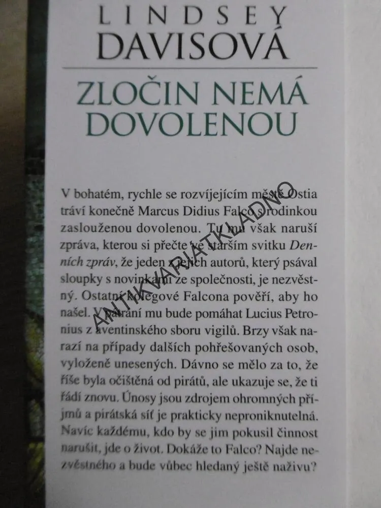 ZLOČIN NEMÁ DOVOLENOU, LINDSEY DAVISOVÁ, **an