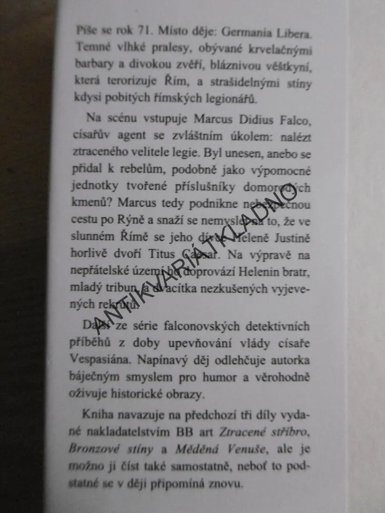 ŽELEZNÁ RUKA, LINDSEY DAVISOVÁ, **an