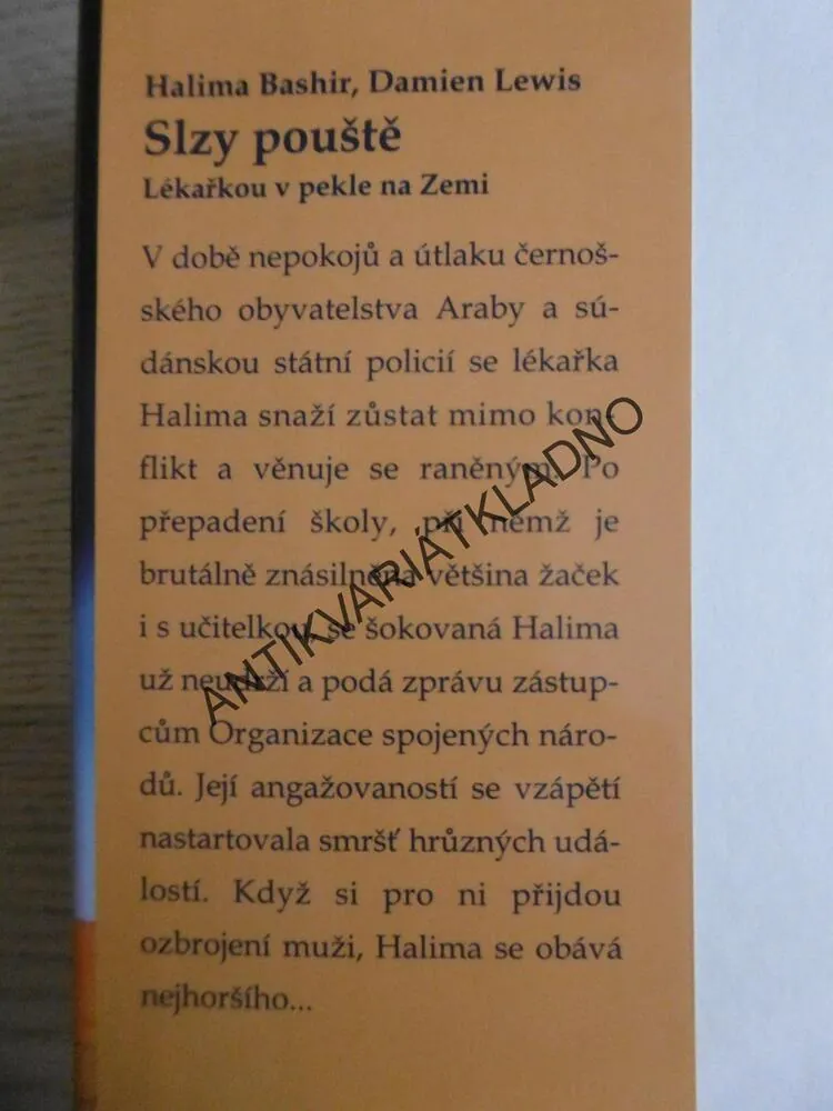 SLZY POUŠTĚ, LÉKAŘKOU V PEKLE NA ZEMI, HALIMA BASHIR, DAMIEN LEWIS, **an
