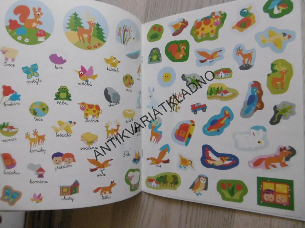 CESTA PO HORÁCH SE SAMOLEPKAMI, VČETNĚ SAMOLEPEK