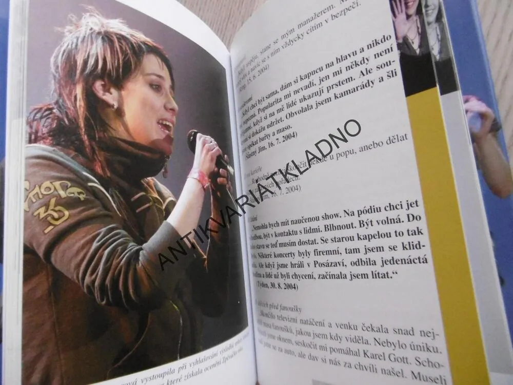 ANETA LANGEROVÁ, NETUCTOVÁ HVĚZDA, **an