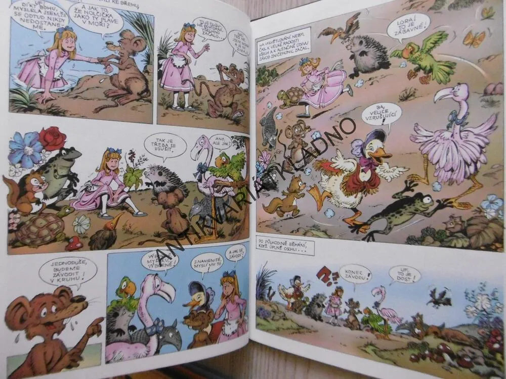ALENKA V ŘÍŠI DIVŮ, LEWIS CARROLL, KOMIKS, **an