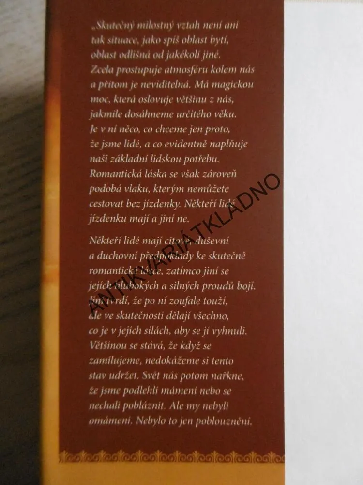 KOUZELNÁ LÁSKA, MARIANNE WILLIAMSON, **an