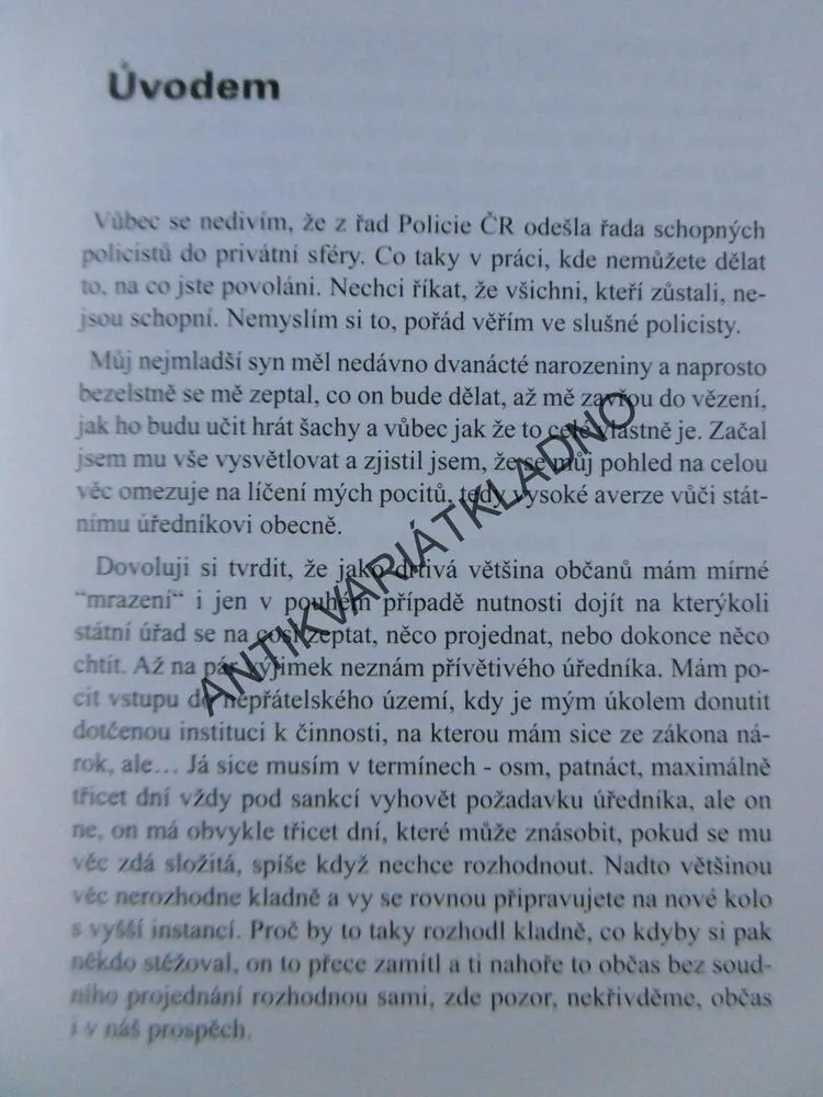 POLDOVKA A VLÁDNÍ TUNELY, MARKO STEHLÍK, **an