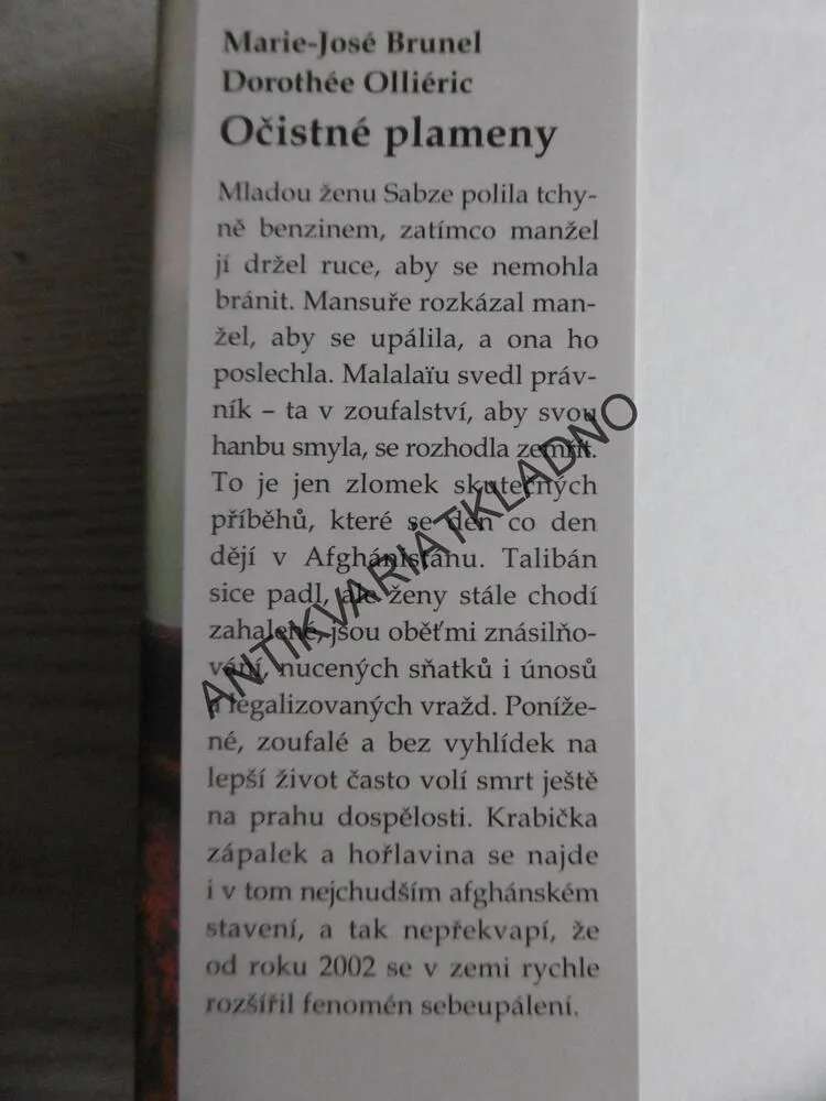 OČISTNÉ PLAMENY, MARIE-JOSÉ BRUNEL,  **an