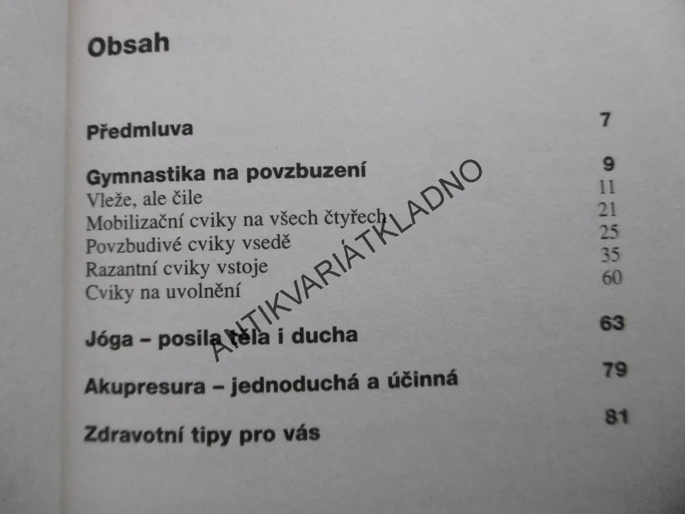 AKTIVNĚ PROTI NÍZKÉMU TLAKU, BERND HÜTTICH, **an