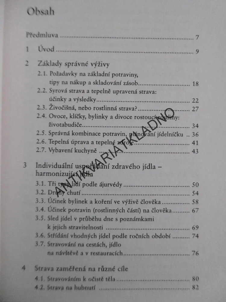 PĚT TIBEŤANŮ, ZDRAVÁ KUCHYNĚ PRO LABUŽNÍKY, DEVANANDO, **an