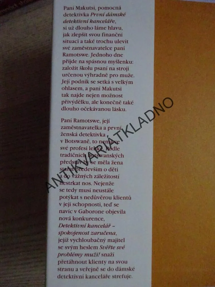 PÍSAŘSKÁ ŠKOLA V KALAHARI, ALEXANDER MCCALL SMITH, **an