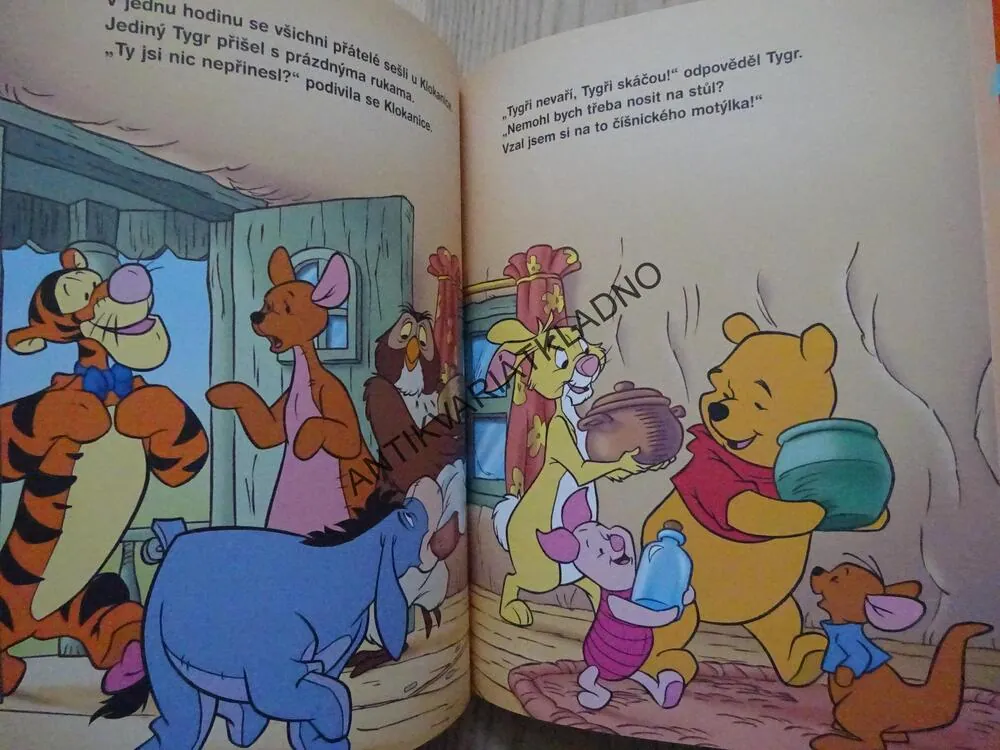 HOSTINEC U KLOKANICE, MEDVÍDEK PÚ, WALT DISNEY, **an