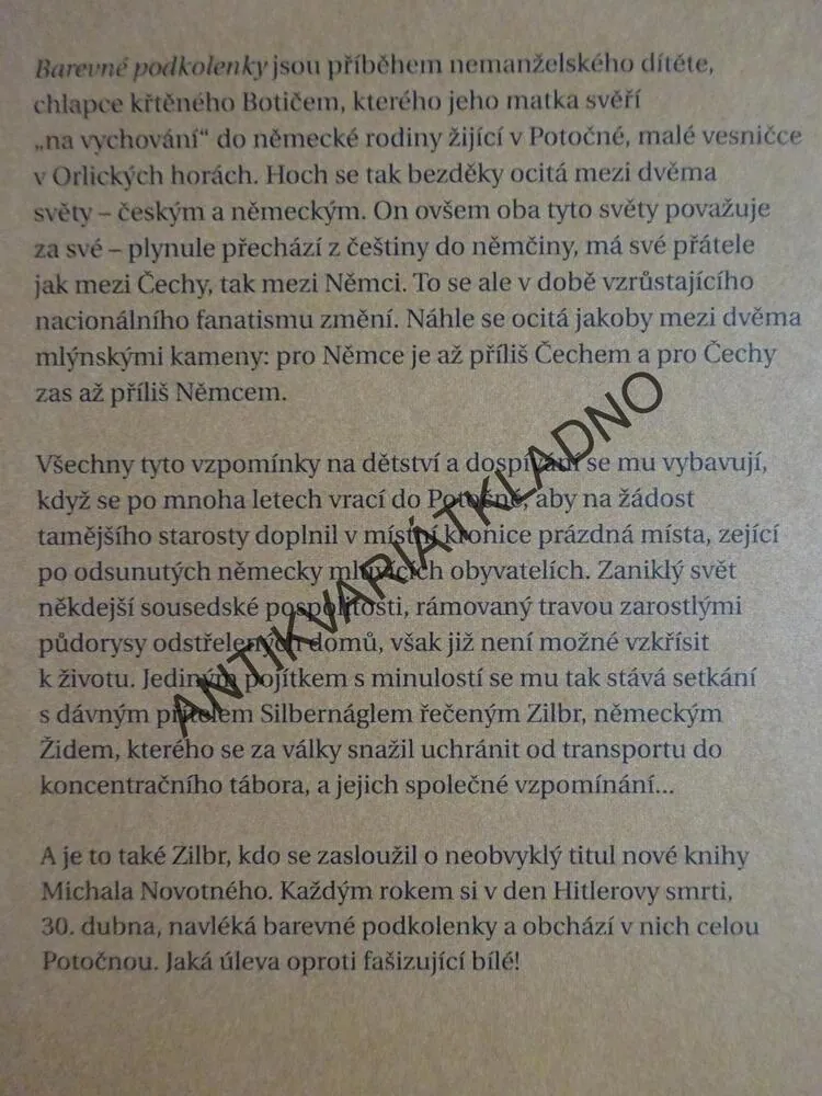 BAREVNÉ PODKOLENKY, MICHAL NOVOTNÝ, **an