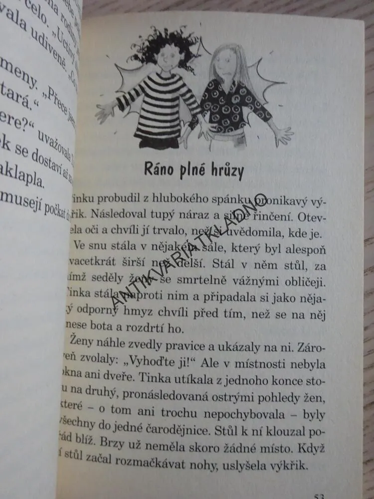 NAŠE TOTÁLNĚ UJETÁ RODINKA, THOMAS BREZINA, **an
