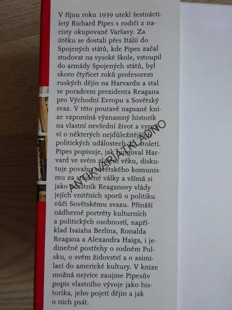 VIXI, PAMĚTI NAZAŘADITELNÉHO, RICHARD PIPES, **an