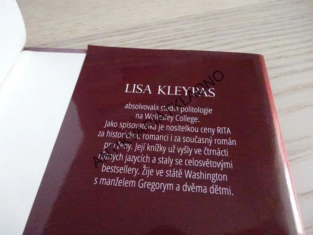 ĎÁBEL V PŘESTROJENÍ, LISA KLEYPAS, **an