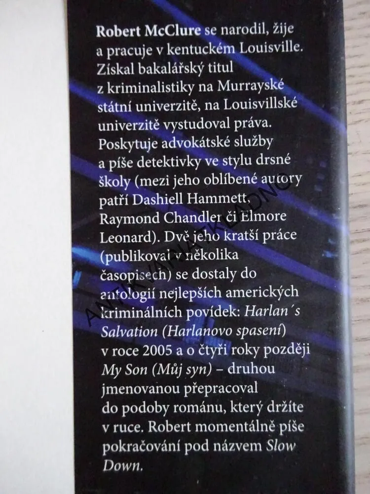 SMRTÍCÍ UKOLÉBAVKA, ROBERT MCCLURE, **an