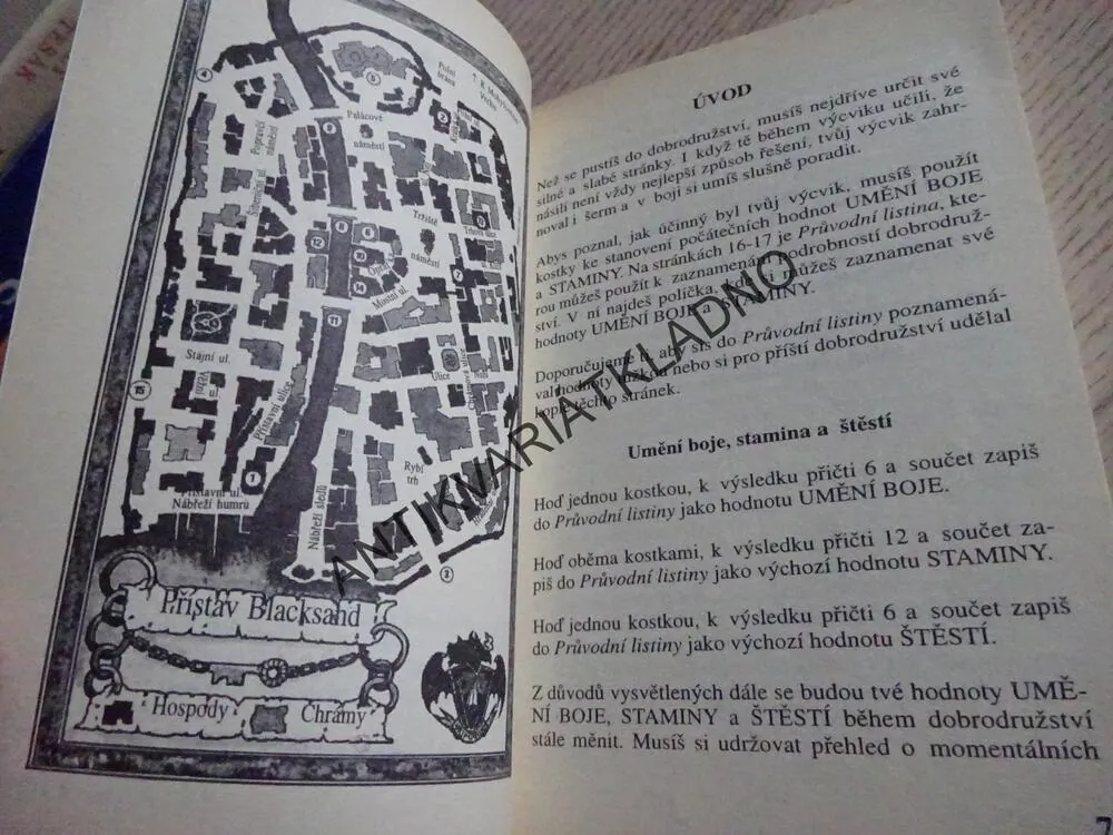 PŮLNOČNÍ LUPIČ, STEVE JACKSON, IAN LIVINGSTONE, **an