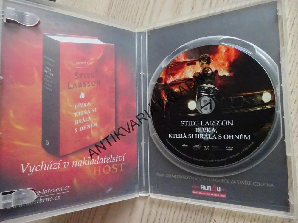DÍVKA, KTERÁ SI HRÁLA S OHNĚM, DVD FILM