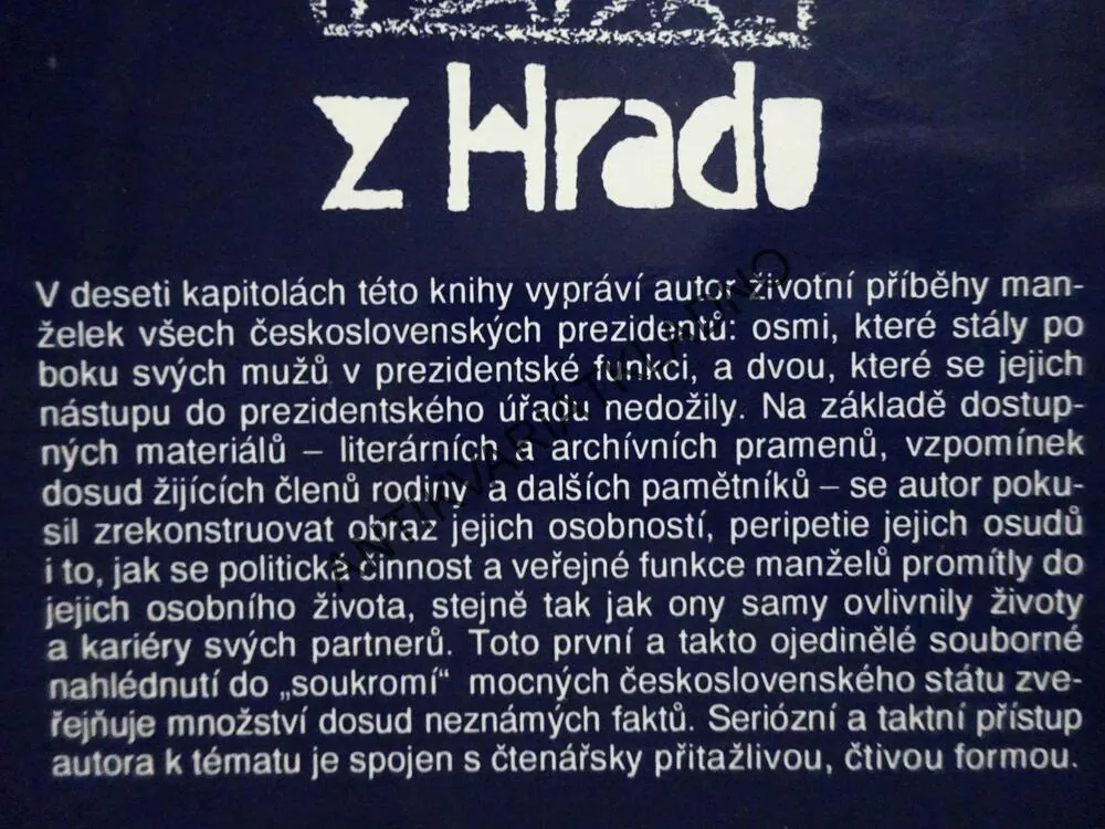 OSM ŽEN Z HRADU, PAVEL KOSATIK, **an