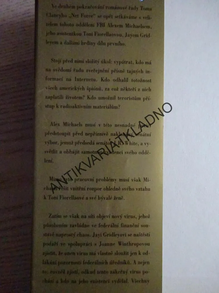 SKRYTÁ AKTA, TOM CLANCY, **an