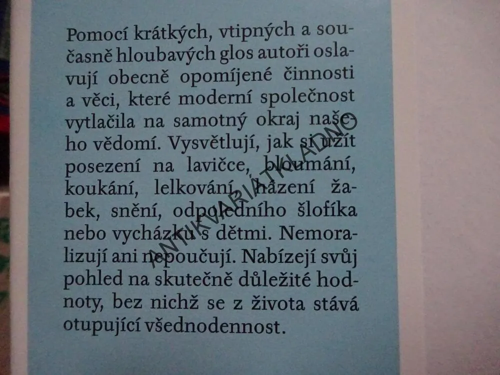 KNIHA LÍNÝCH RADOSTÍ, TOM HODGKINSON, **an