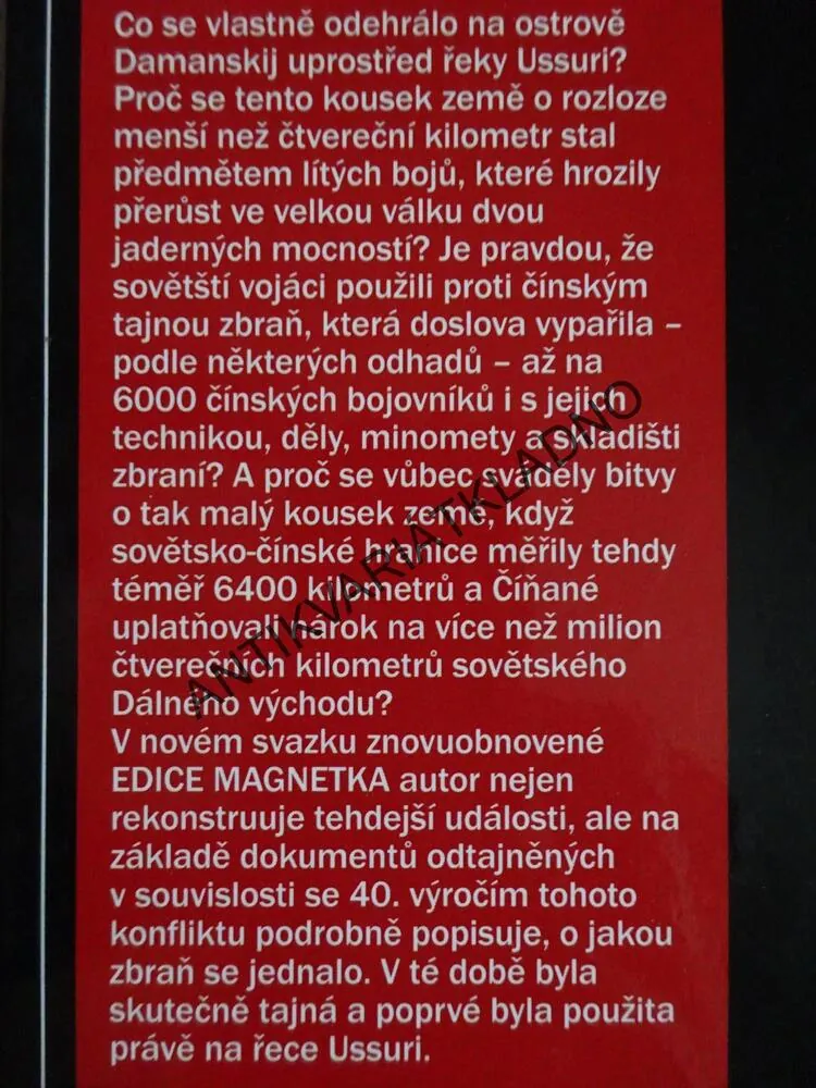 TAJNÁ ZBRAŇ NA USSURI, MILAN SYRUČEK, **an
