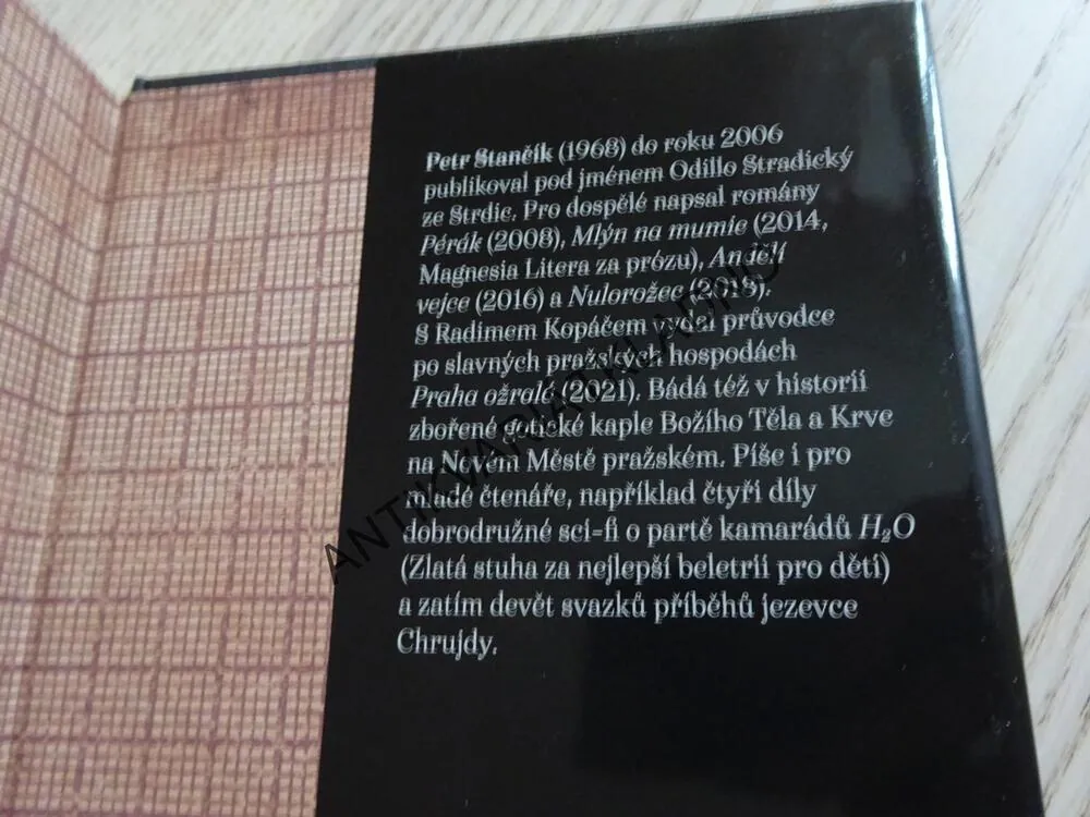 PRAVOMIL ANEB OHLUŠUJÍCÍ PROMLČENÍ, PETR STANČÍK, **an