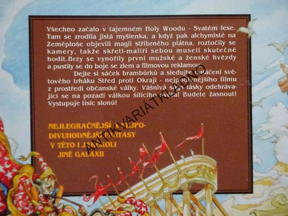 POHYBLIVÉ OBRÁZKY, ÚŽASNÁ ZEMĚPLOCHA, TERRY PRATCHETT, **an