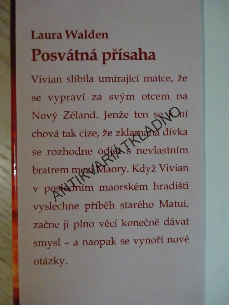 POSVÁTNÁ PŘÍSAHA, LAURA WALDEN, **an