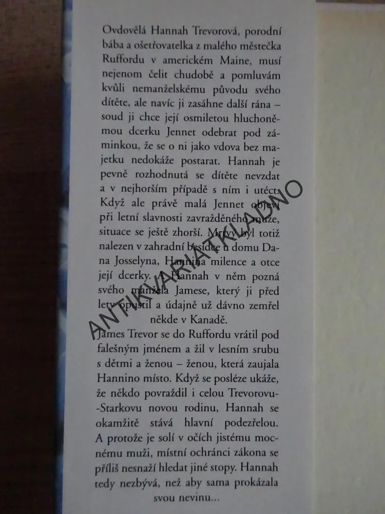 KRVAVĚ RUDÉ RŮŽE, MARGARET LAWRENCEOVÁ, **an
