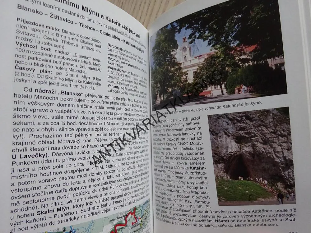 OKOLÍ BRNA A MORAVSKÝ KRAS, TURISTICKÝ PRŮVODCE ROTHER, **an