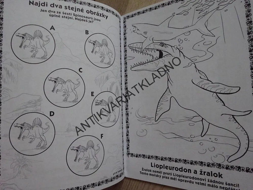 DINOSAUŘI
